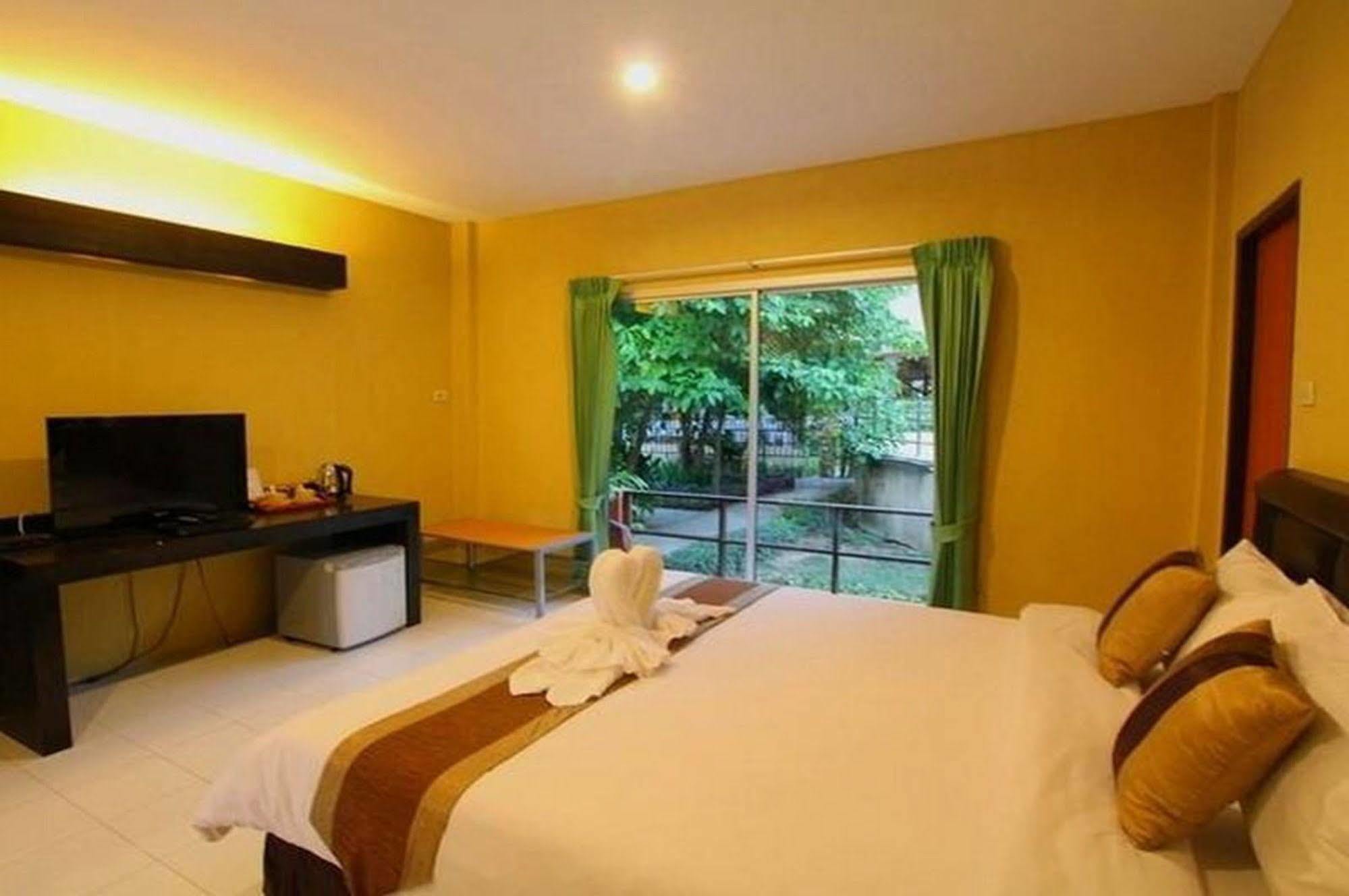 Aurora Resort Kanchanaburi Exterior foto